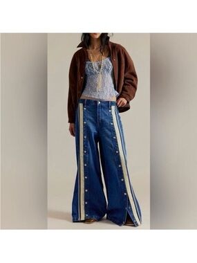 We The Free finish line snap back looking for size swap 29